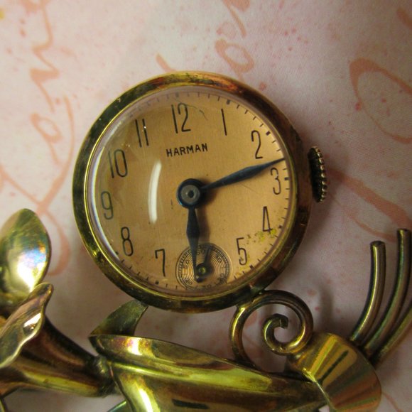 HARMAN Sterling Vermeil Mechanical Watch Brooch ~ 1930s Floral Wind Up Watch Pin - Picture 4 of 14